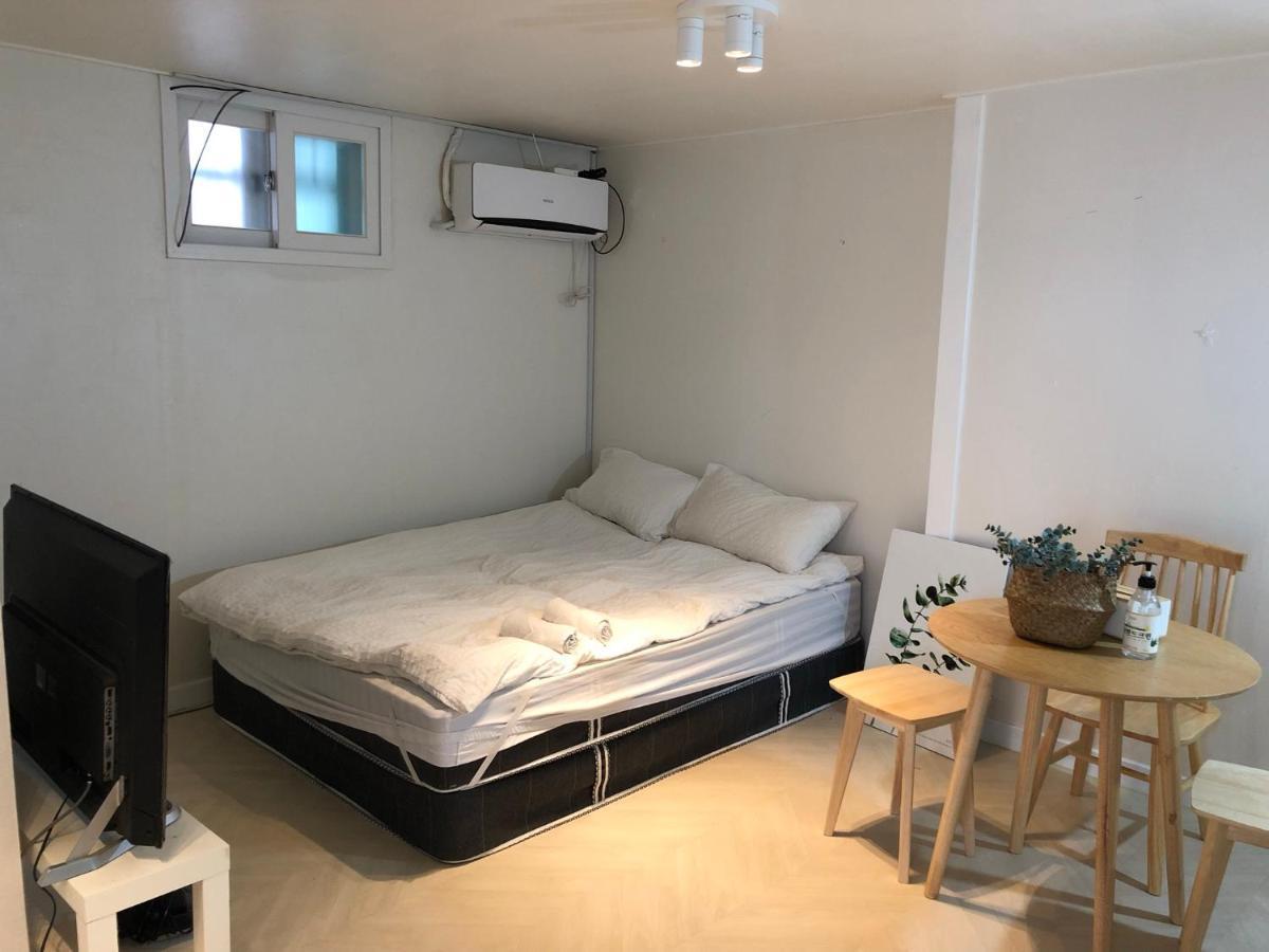 הוסטל סיאול Rich House Dongdaemun מראה חיצוני תמונה